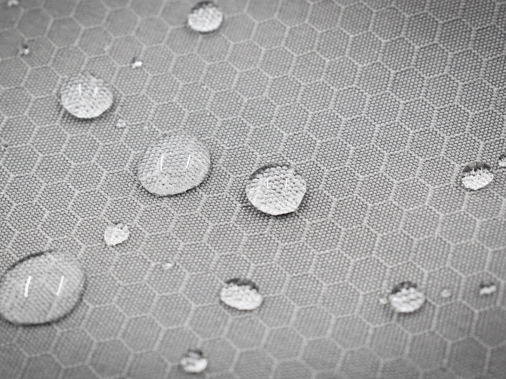 Универсальная водостойкая сумка на пояс Bumble из переработанного пластика